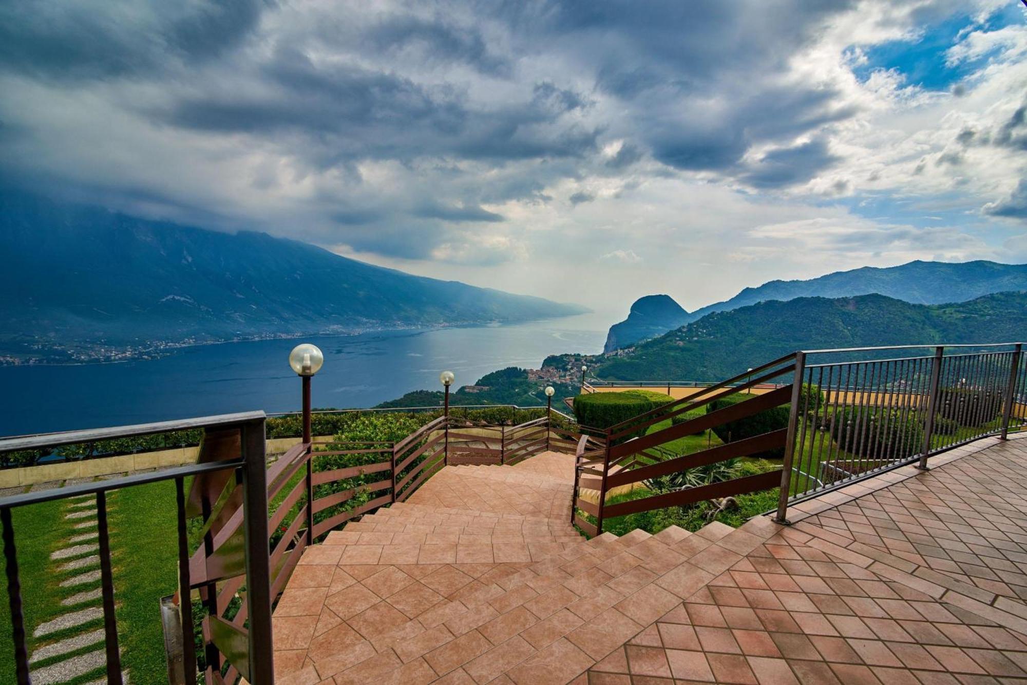 Balcone Panoramico Sul Garda - Happy Rentals Tremosine Exterior foto